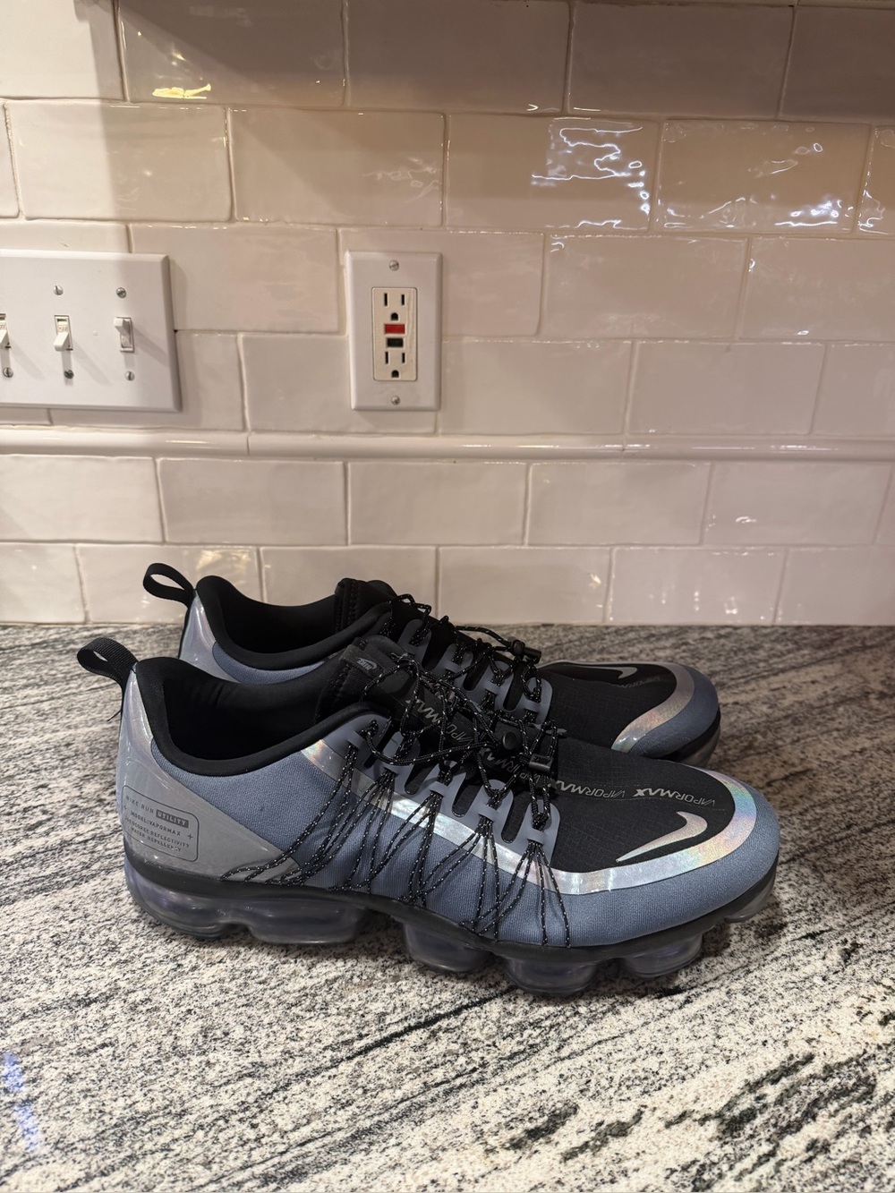 Mens Nike Air Vapormax Run Utility Blue Dusk Anthracite Black AQ8810-400 Size 15